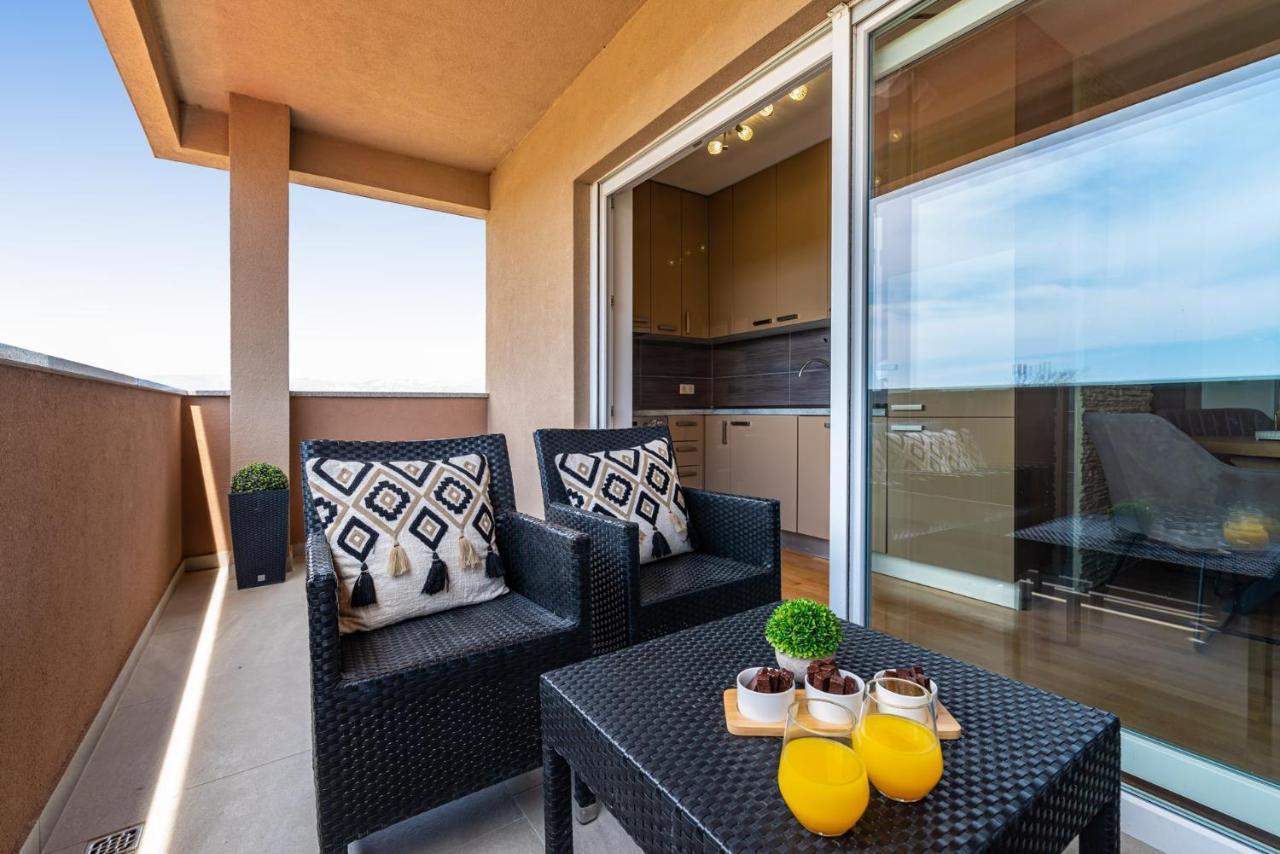 Lipotica - Luxury, With Sea View Apartment Nin Exterior photo